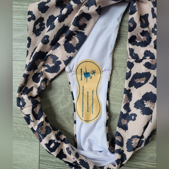 Beachsissi Leopard Print Bikini - Picture 4 of 5